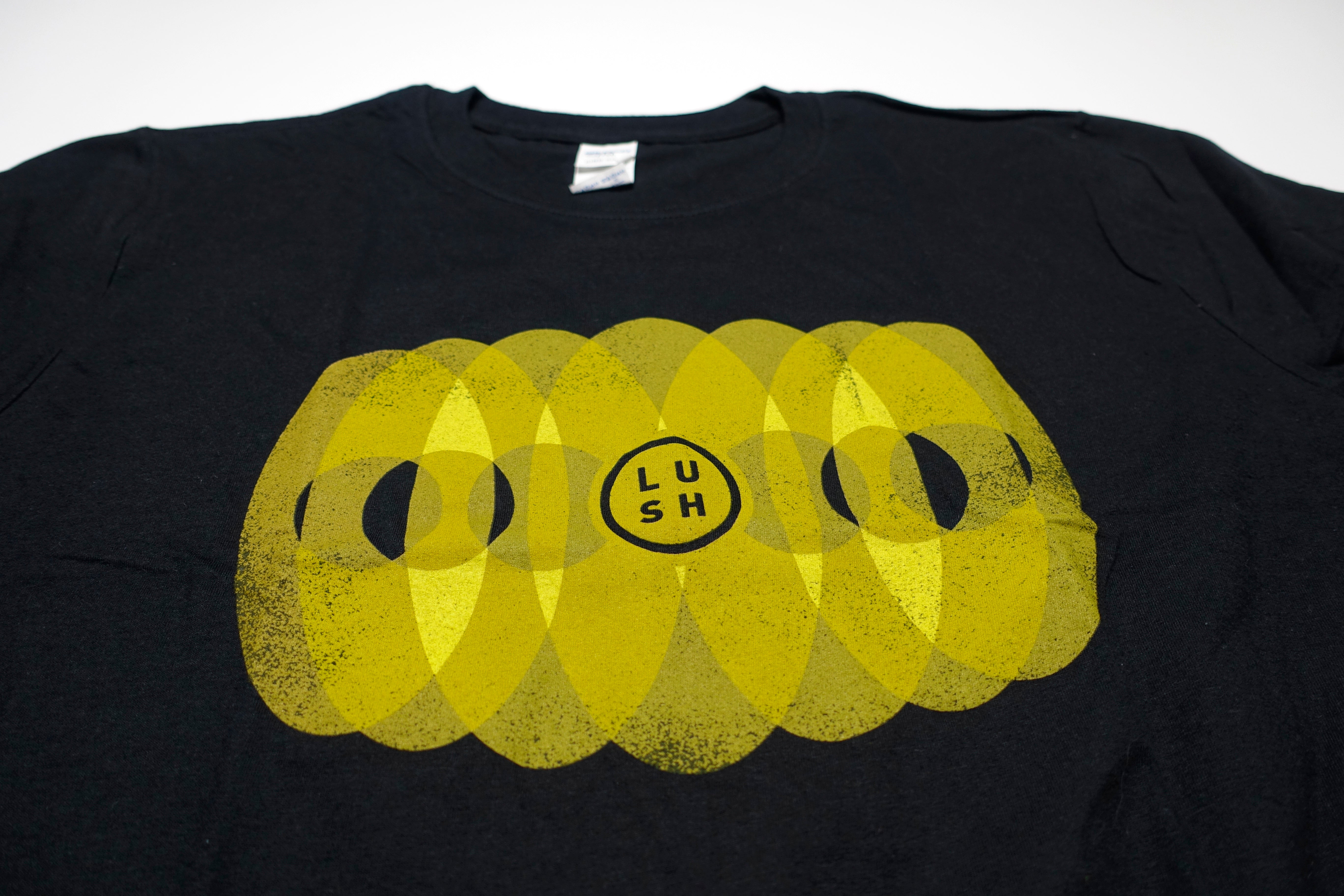 Lush - Yellow Circles 2016 Tour Shirt Size Large