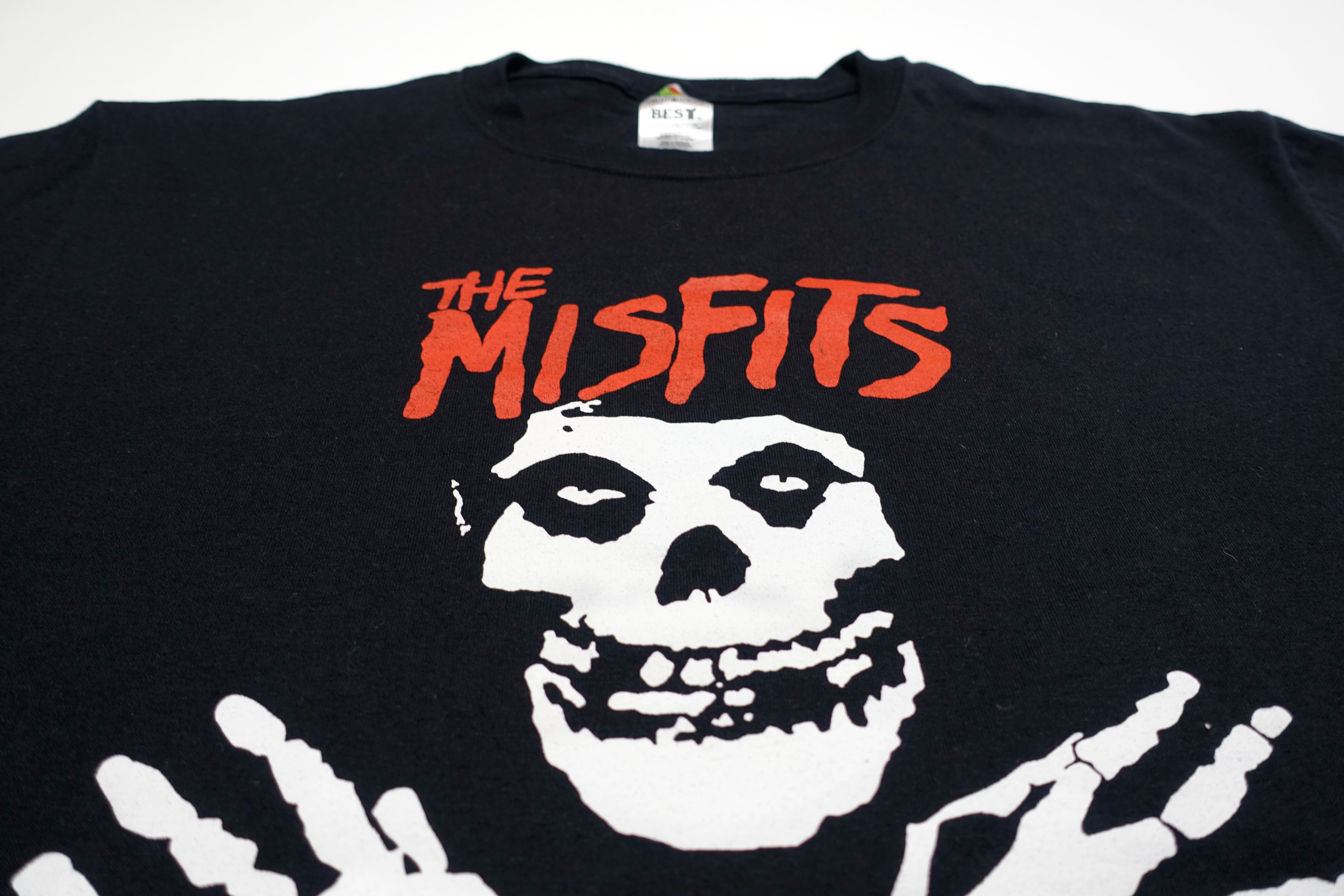 Misfits - Crimson Ghost Coffin Pose Shirt Size Large (Bootleg)