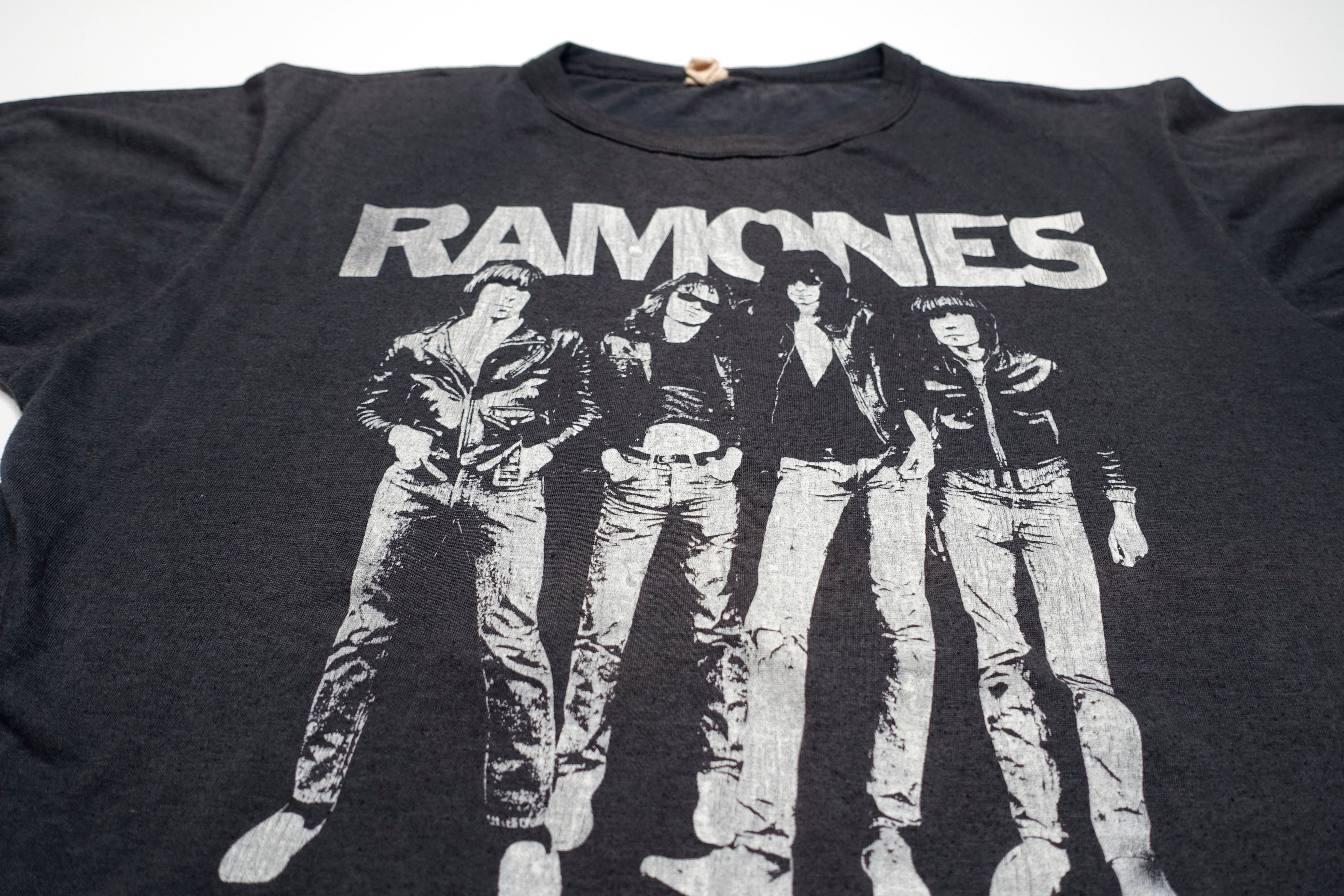 Ramones ‎– Ramones Shirt Size Medium